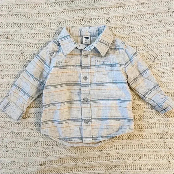 Old Navy 6-12 months button down shirt​ - Picture 1 of 3